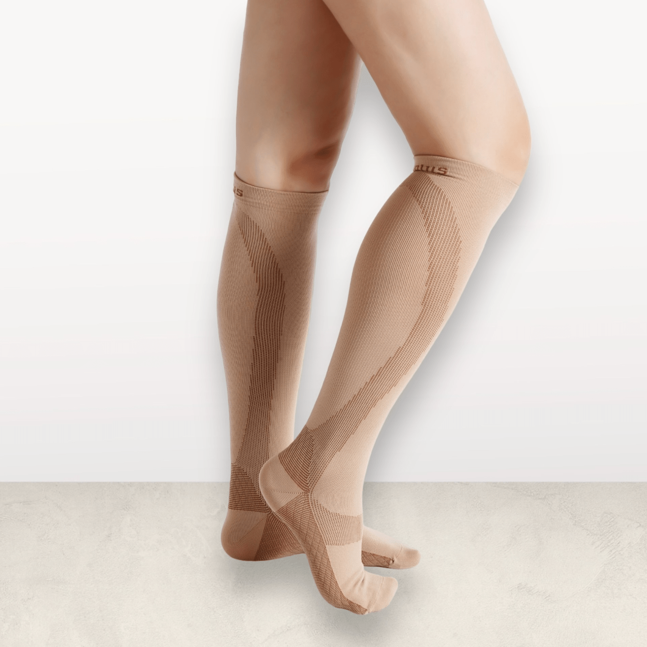 Travel in Comfort with Flight Socks Unveiling the Benefits   SynxBody