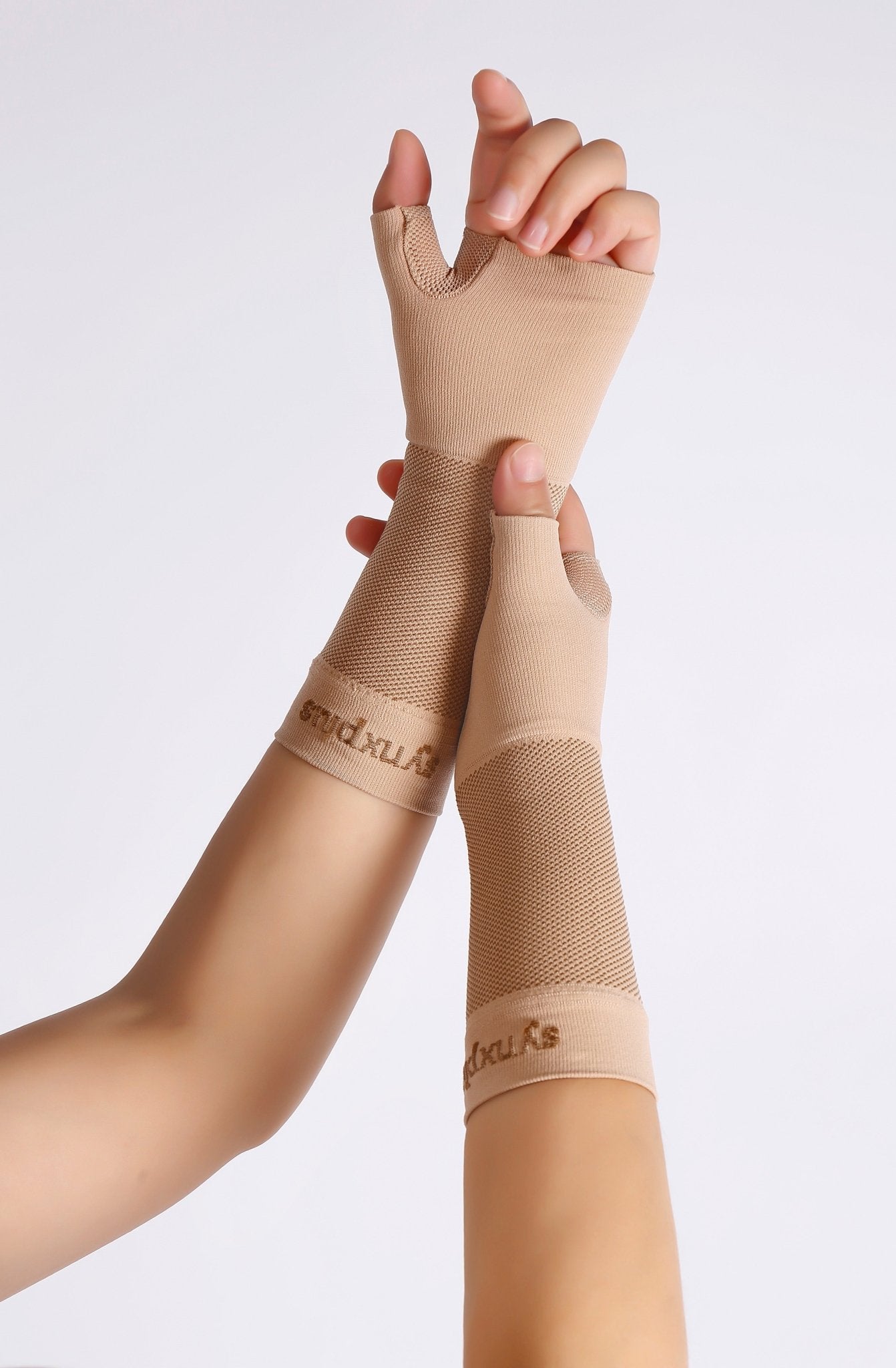 Medical Grade Hand & Wrist Compression Sleeves