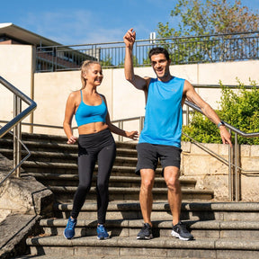 sportswoman and sportsman dancing on steps, synxsole one stop insoles, align the body, support feet, support lower limbs, protect joints