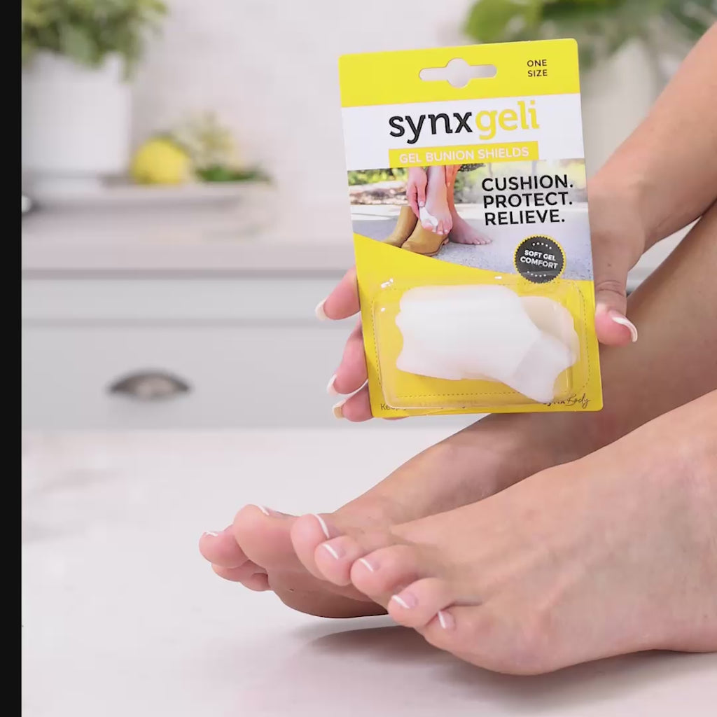 video of synxgeli bunion shields for bunion deformities and overlapping first or second toes