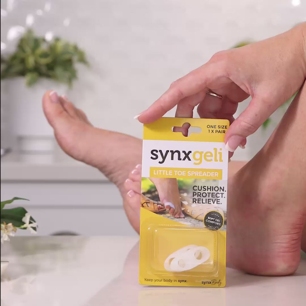 video of synxgeli little toe spreaders designed to separate the fourth and fifth toes, therefore reducing friction, pressure and corn & callus formation