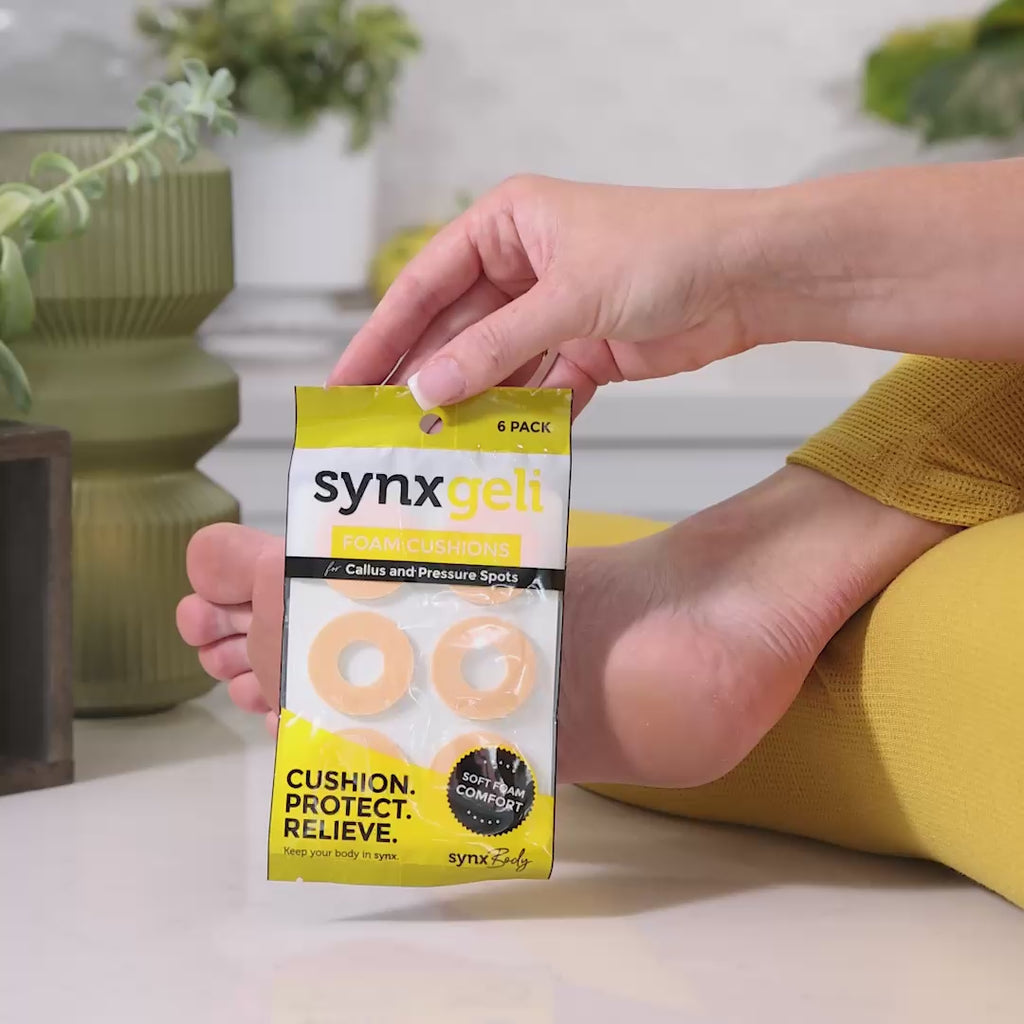 video of synxgeli foam cushion for callus and pressure spots